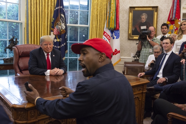 ABD Başkan Donald Trump ile rapçi Kanye West 11 Ekim 2018’de Beyaz Saray Oval Ofis’te bir araya gelmişti. Fotoğraf: Getty